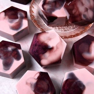 Berry Swirl Soap Kit