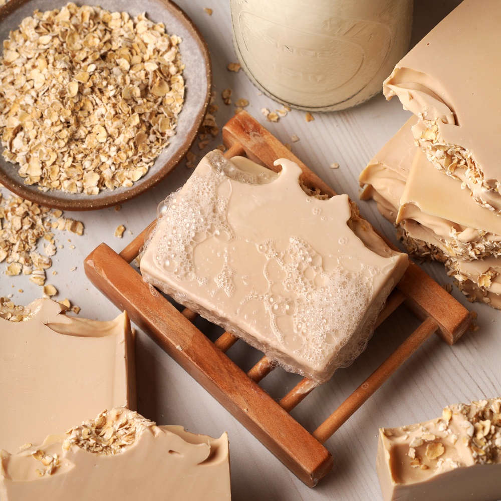 Goat Milk and Oats Soap Kit image number null