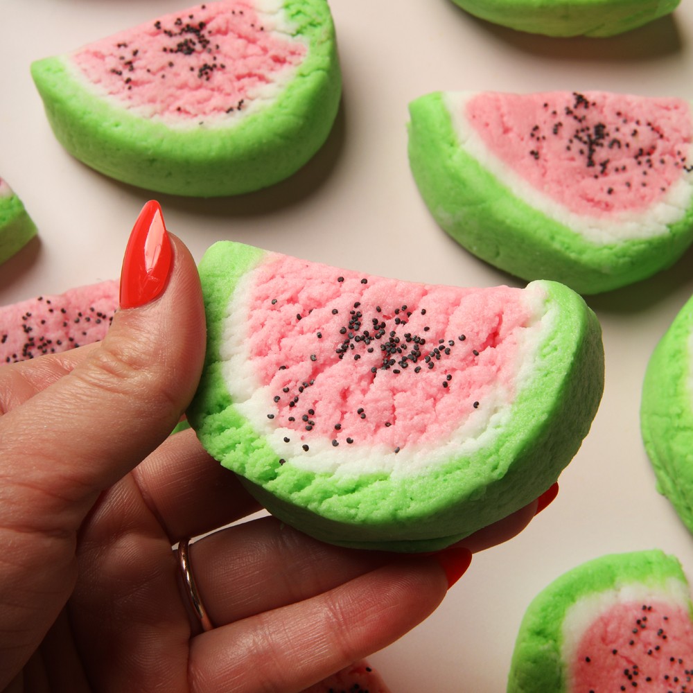 Watermelon Bubbling Bath Truffle Project image number null