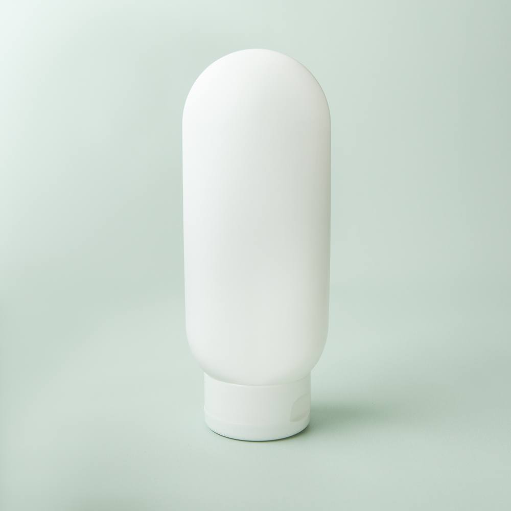 6 oz White Tottle Bottle with Lid image number null