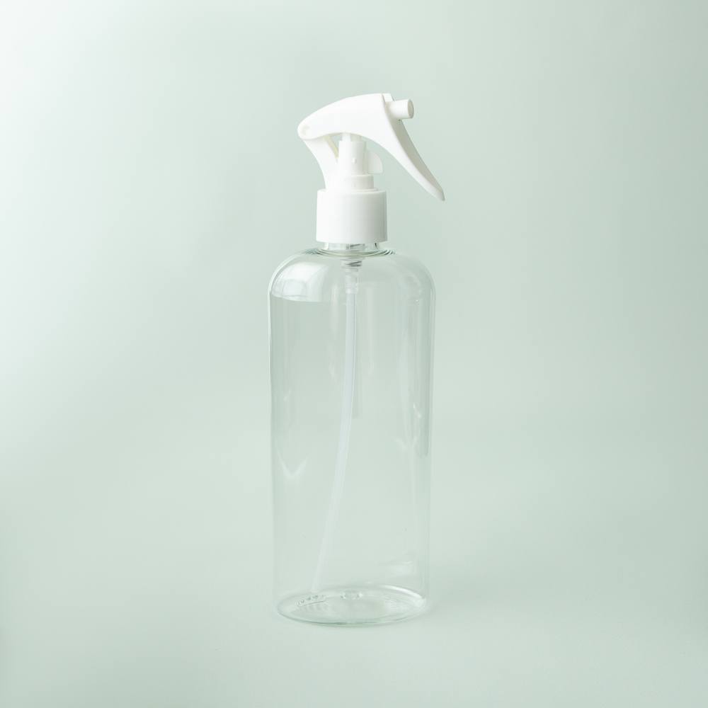 8 oz Clear Oval Bottle with White Trigger Spray Cap image number null