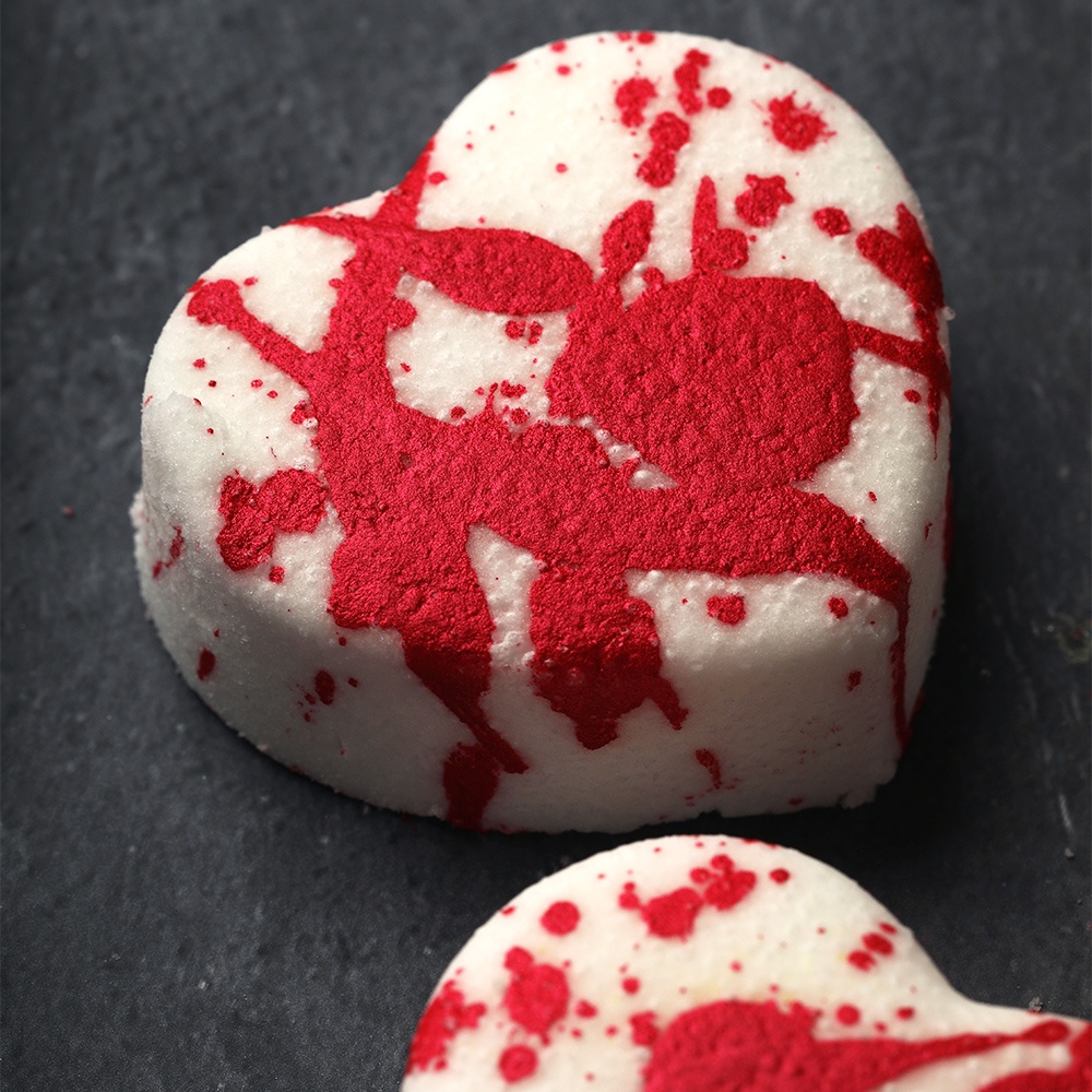 Love Bites Bath Bomb Project image number null