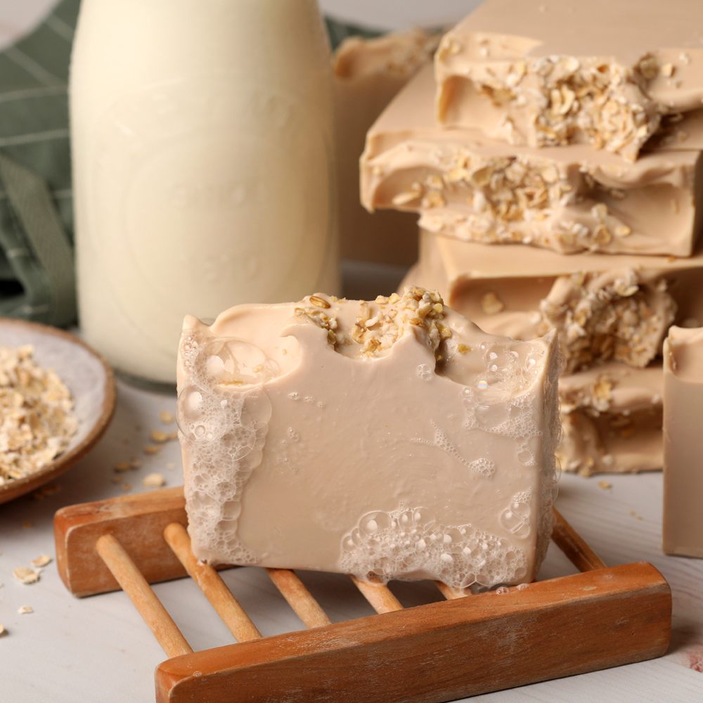 Goat Milk and Oats Soap Kit image number null