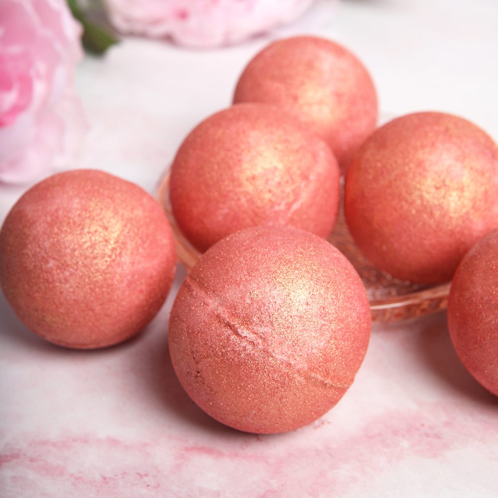 Rose Gold Bath Bomb Kit image number null