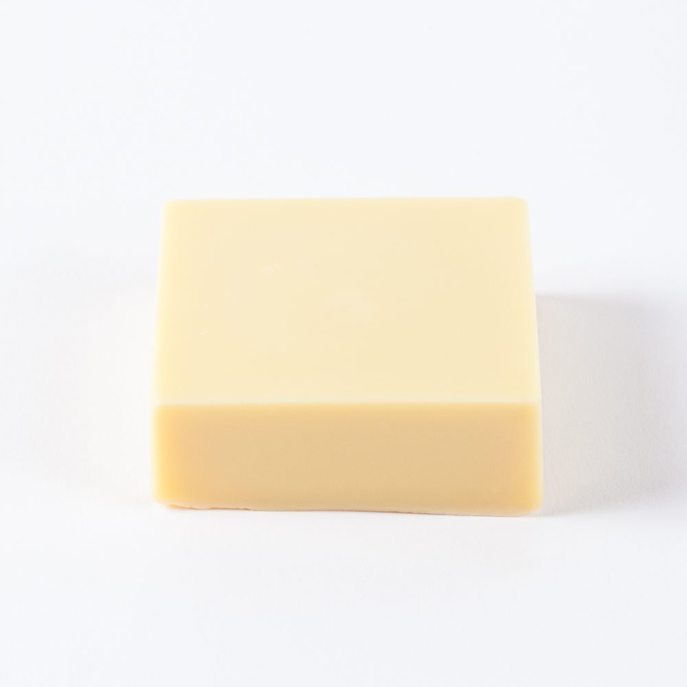 Lemongrass Essential Oil image number null