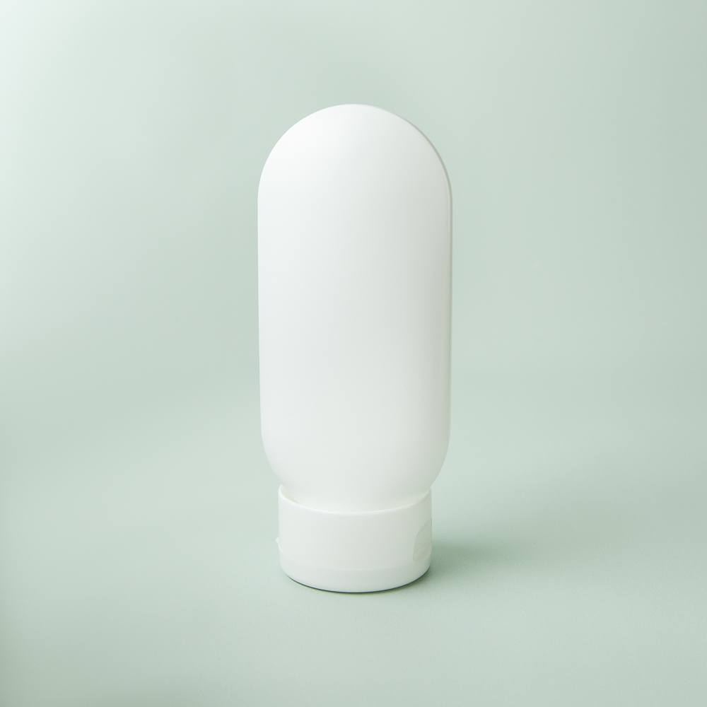 4 oz White Tottle Bottle with Lid image number null